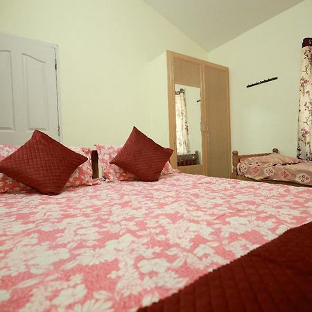 Toms Villa Along National Highway Thrissur At Nadathara المظهر الخارجي الصورة