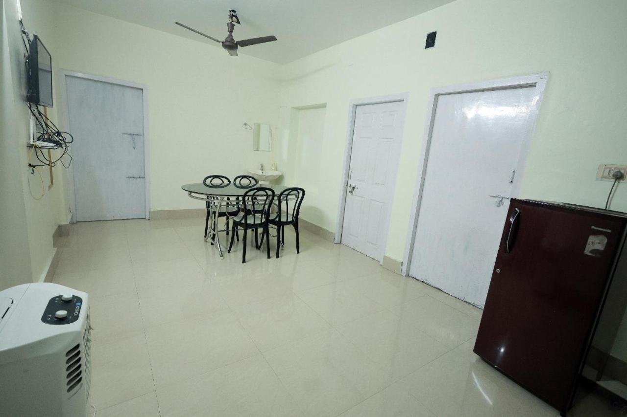 Toms Villa Along National Highway Thrissur At Nadathara المظهر الخارجي الصورة